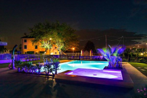 Una Terrazza sul Lago A2 con piscina by Wonderful Italy